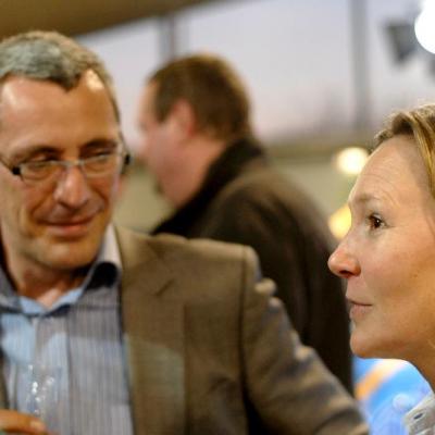 Remise des clés du 4X4 AXECIBLES à Carole Montillet pour le Rallye 2010