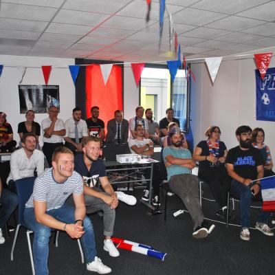 Direction les 1/2 FINALES pour l'équipe de France et pour Axecibles 