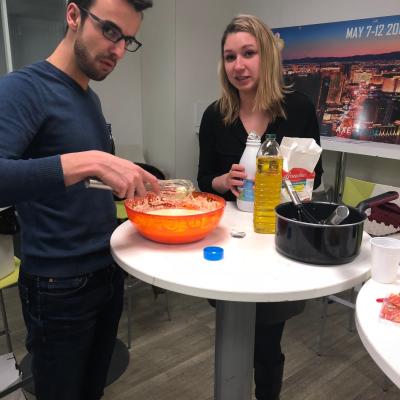 Fête de la chandeleur : Axecibles met la main à la pâte ... à crêpes !