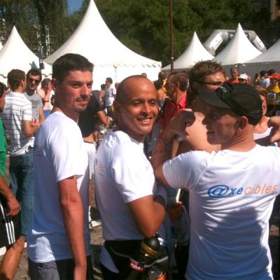 Axecibles franchit la ligne d’arrivée du marathon de Lille 2011!